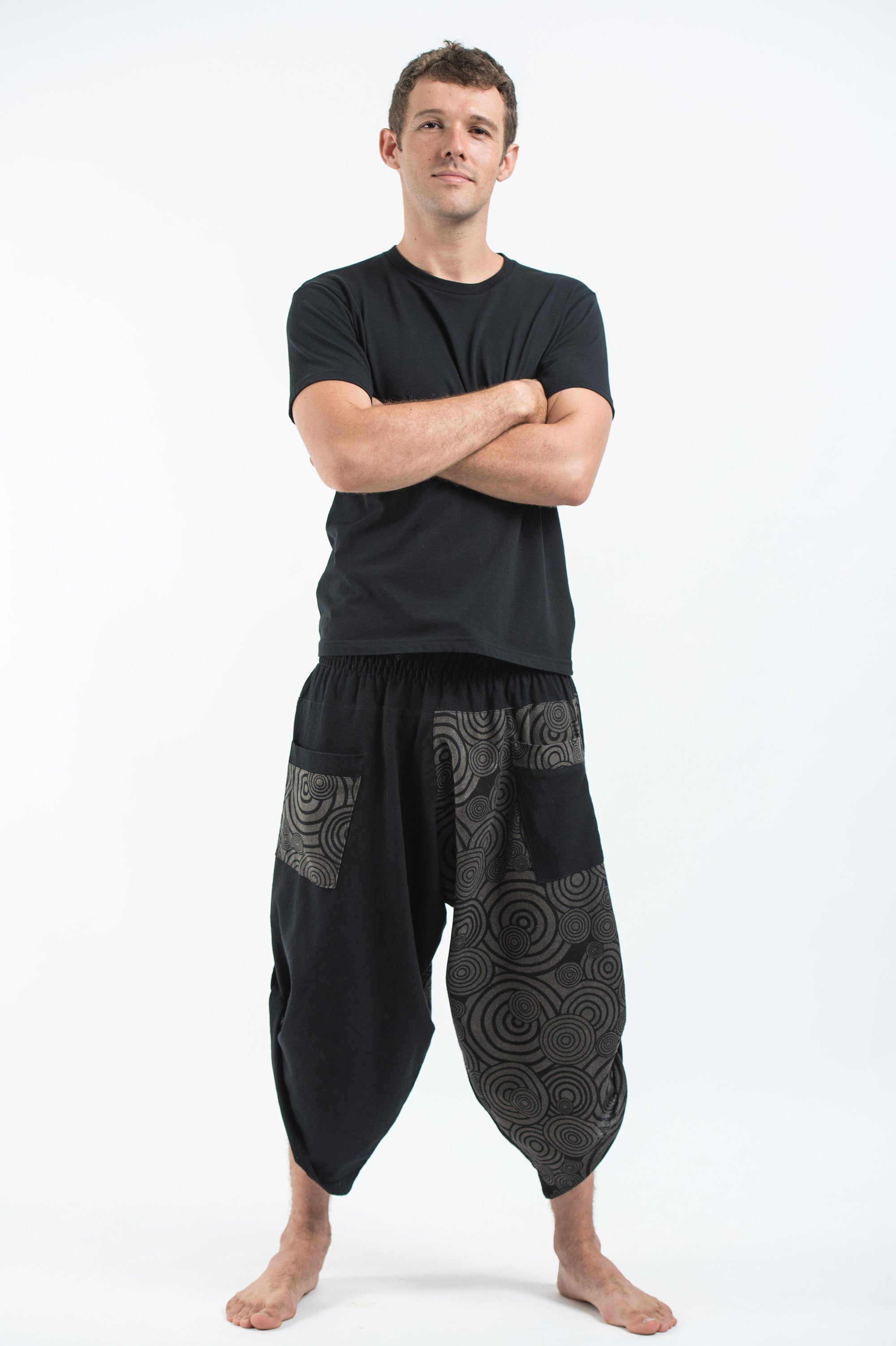 Two Tone Swirls Prints Men's Three Quarter Pants in Black Gray