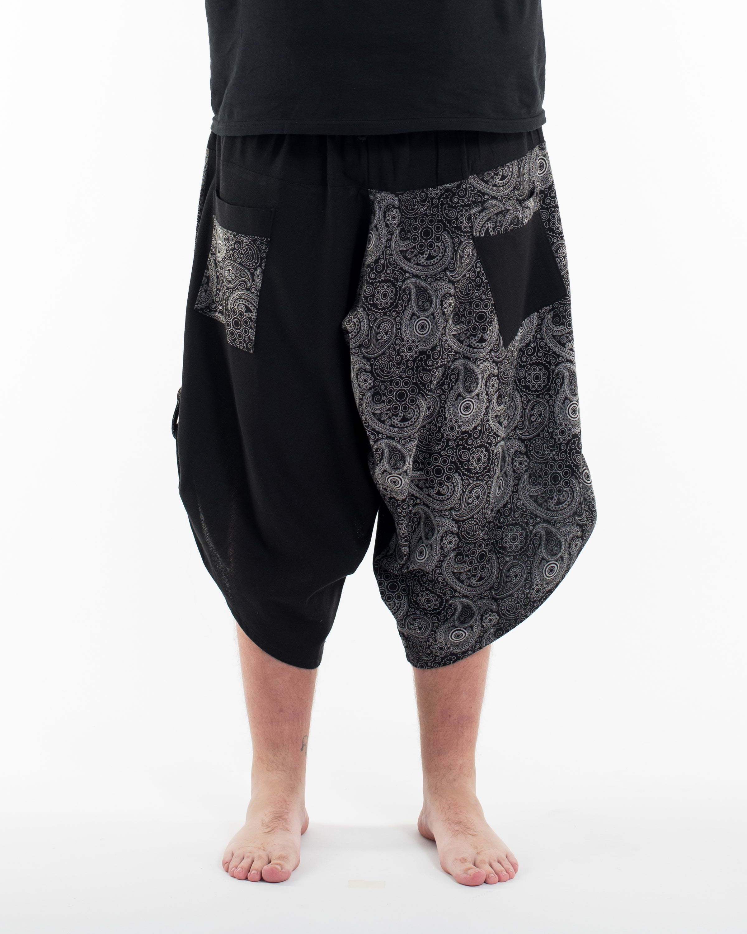 Plus Size Two Tone Paisley Prints Men's Three Quarter Pants in Black