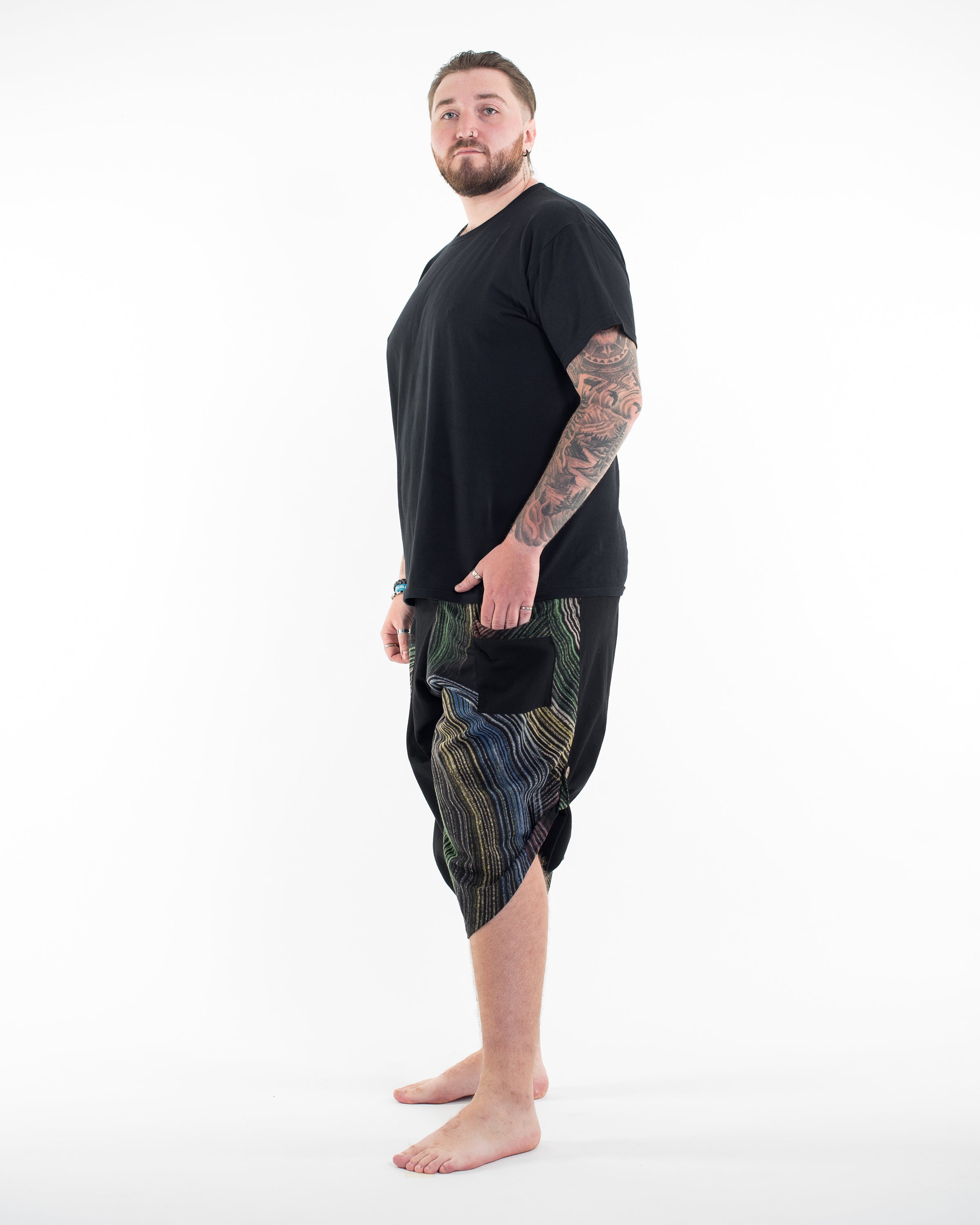 Plus Size Two Tone Rainbow Prints Men's Three Quarter Pants in Black