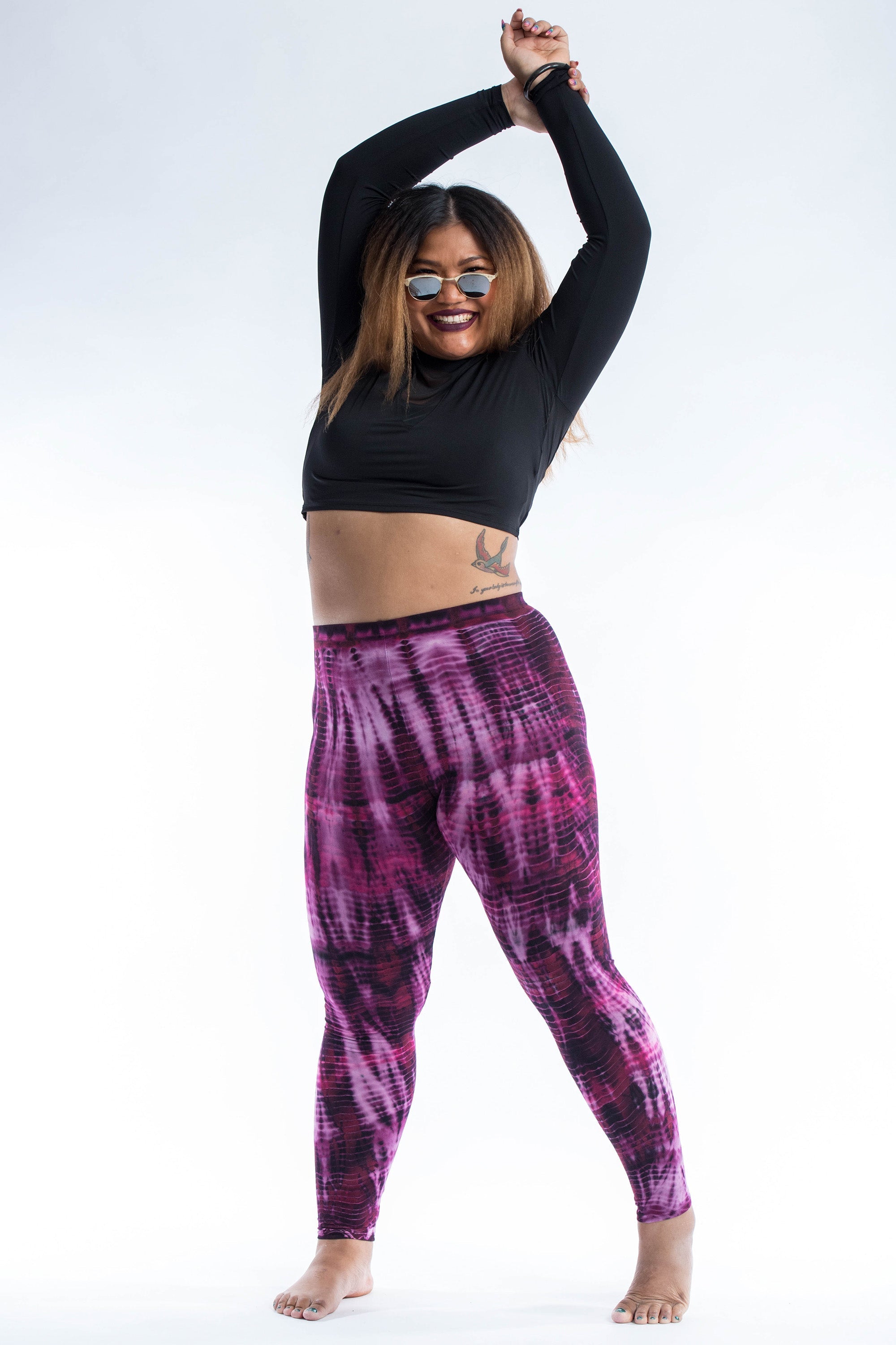 Plus Size Lightning Stripes Tie Dye Cotton Leggings in Purple