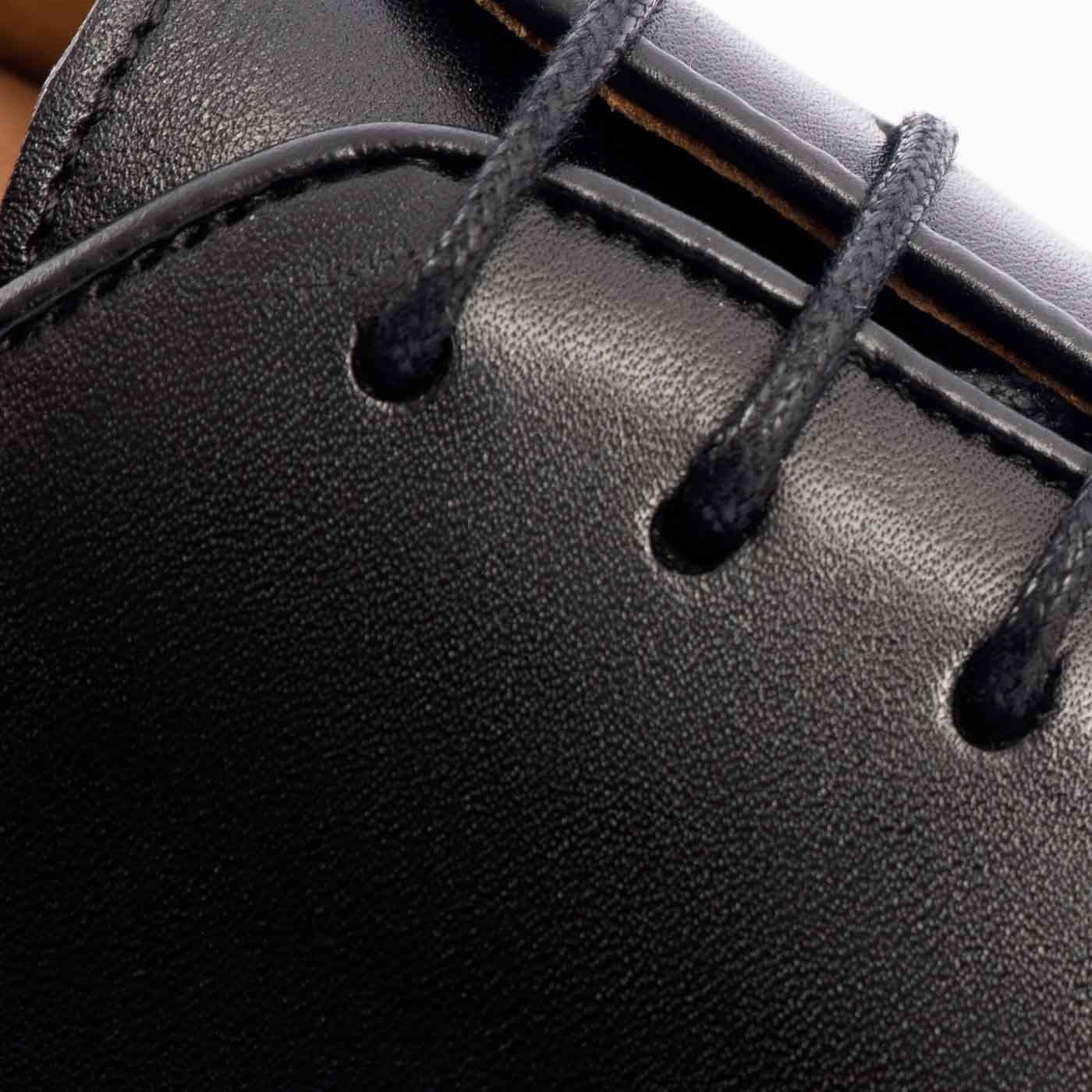Valencia Wholecuts - Men's