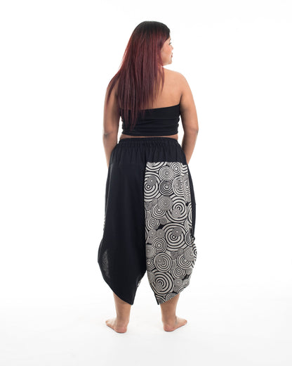 Plus Size Two Tone Swirls Prints Women's Three Quarter Pants in Black