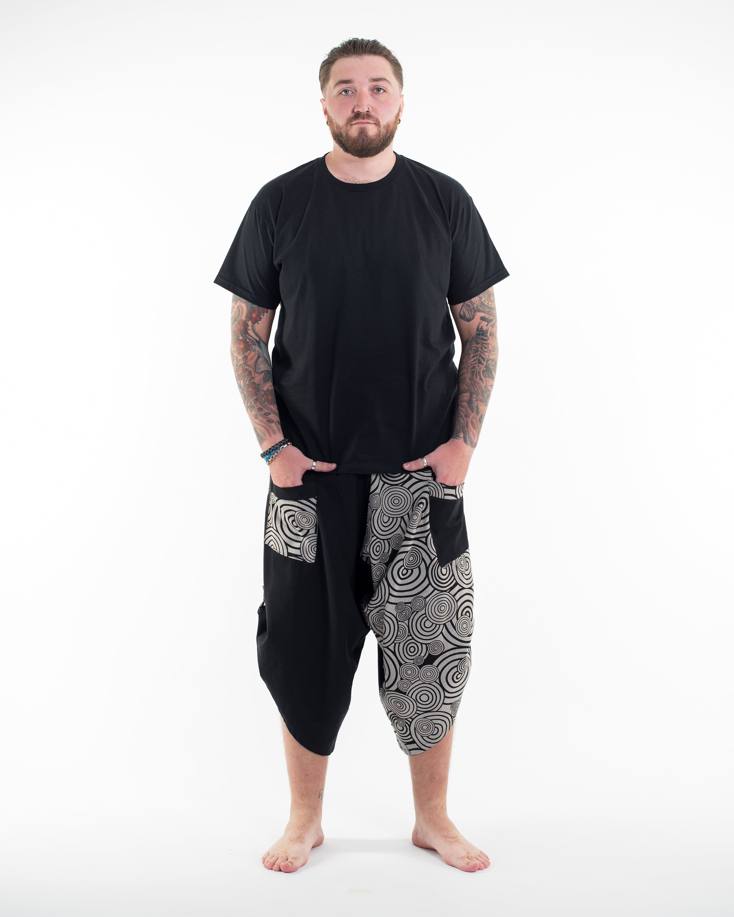 Plus Size Two Tone Swirls Prints Men's Three Quarter Pants in Black