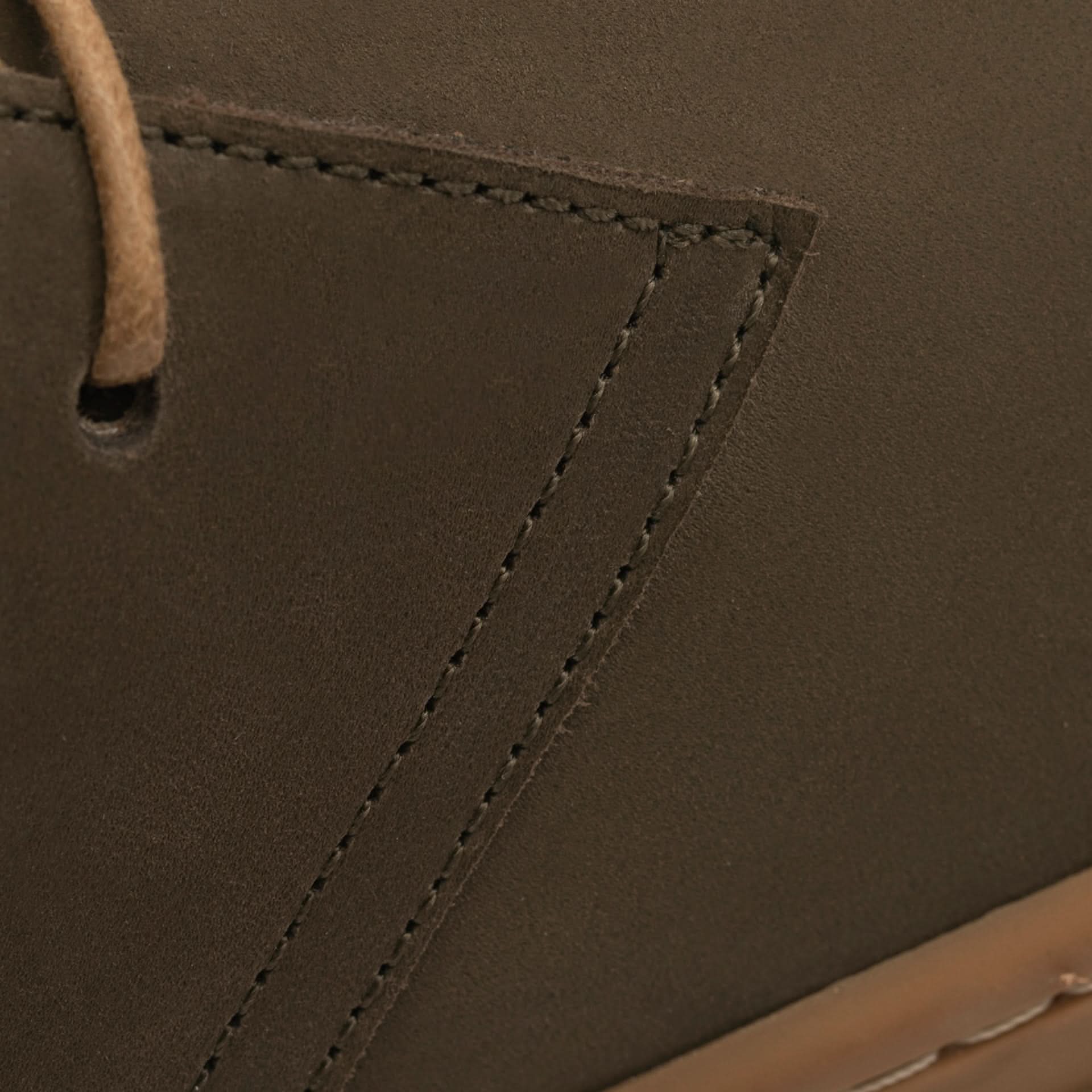Toledo Chukka Sneakers - Nubuck - Men's